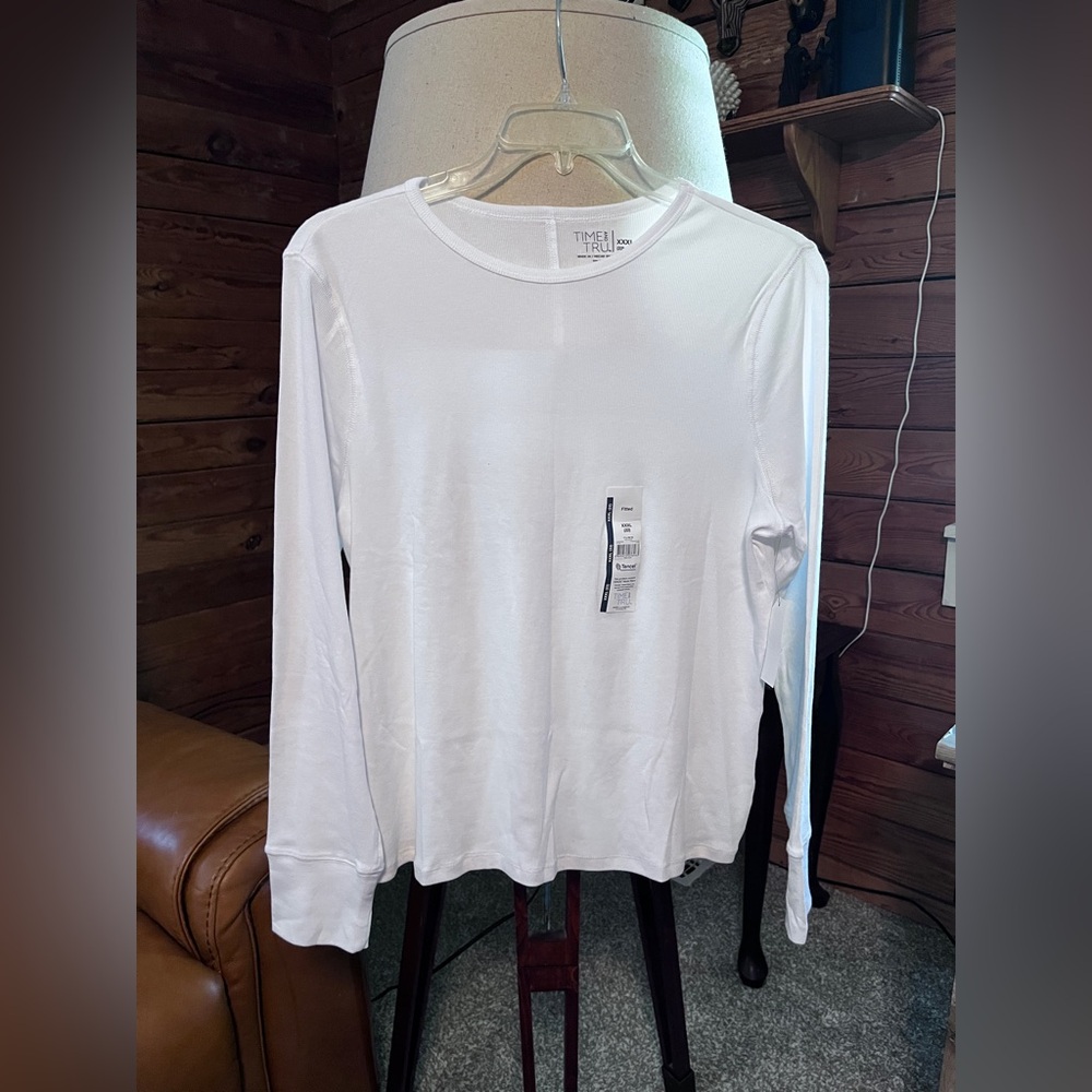 Time and Tru XXXL White Long-Sleeve Crewneck Tee (42”B x 26”L) NWT